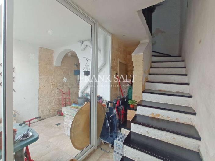 Image No.8-2 Bed Townhouse for sale