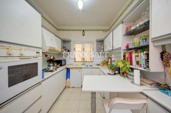 Image No.8-3 Bed Apartment for sale