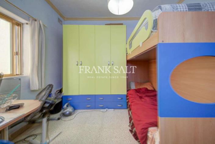 Image No.11-3 Bed Apartment for sale