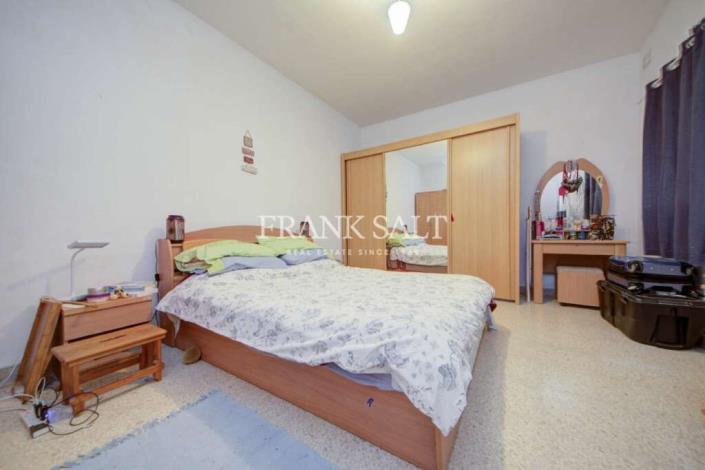 Image No.10-3 Bed Apartment for sale