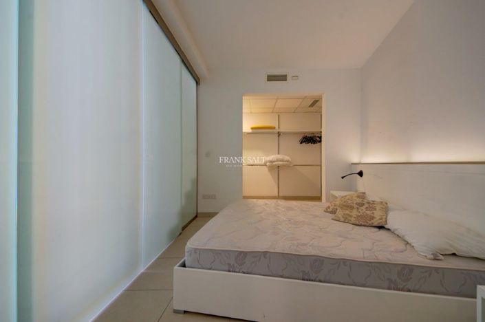 Image No.12-Propriété de 2 chambres à vendre à Portomaso