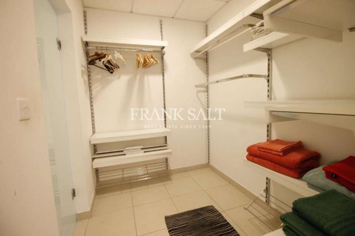 Image No.6-Appartement de 2 chambres à vendre à Portomaso