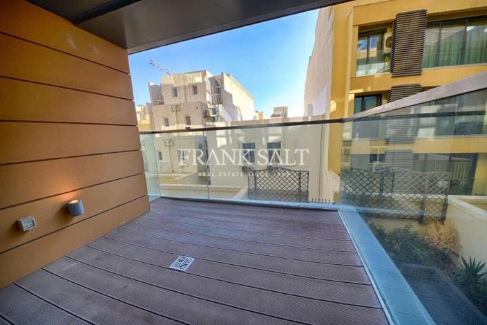 Image No.10-Appartement de 2 chambres à vendre à Portomaso