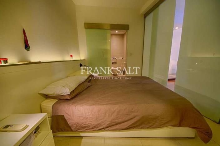 Image No.14-Appartement de 2 chambres à vendre à Portomaso