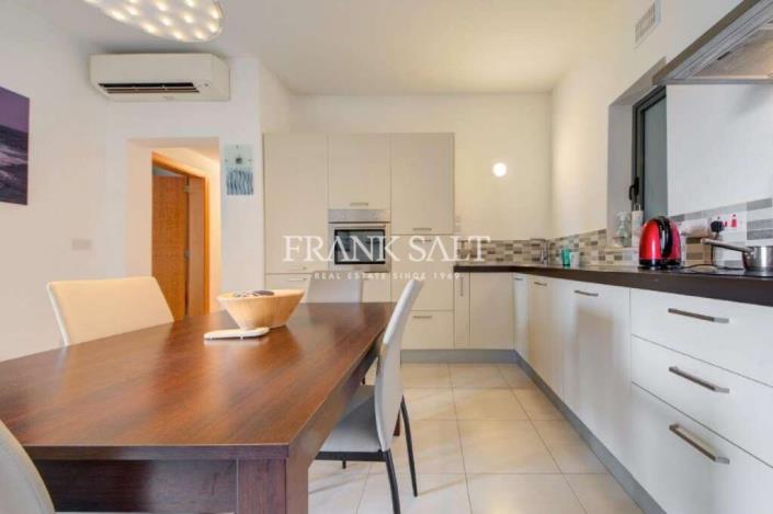 Image No.7-Appartement de 2 chambres à vendre à Marsaskala