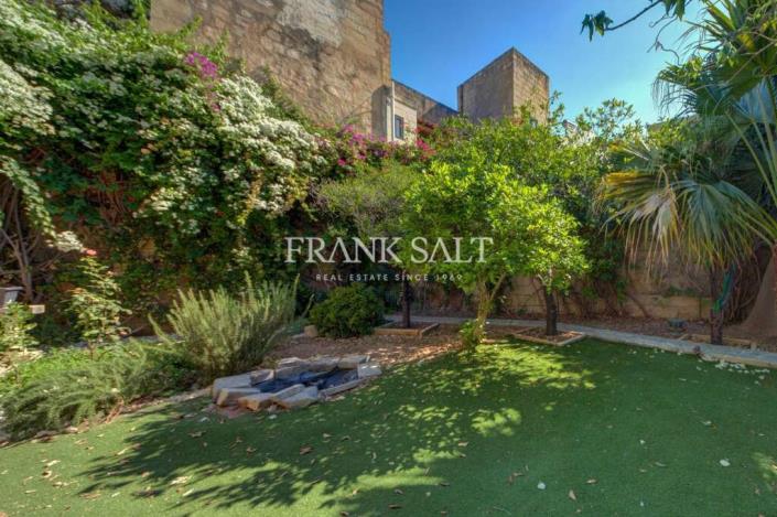 Image No.4-3 Bed Townhouse for sale