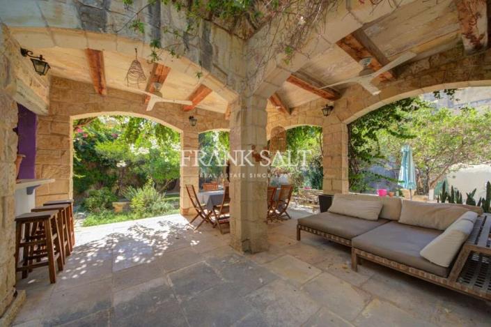 Image No.9-3 Bed Townhouse for sale