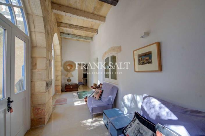 Image No.14-3 Bed Townhouse for sale