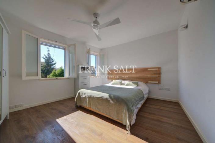 Image No.32-3 Bed Townhouse for sale