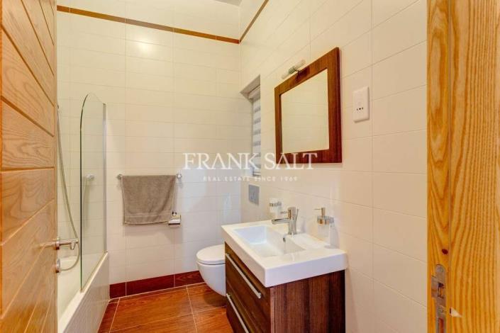 Image No.10-1 Bed Apartment for sale