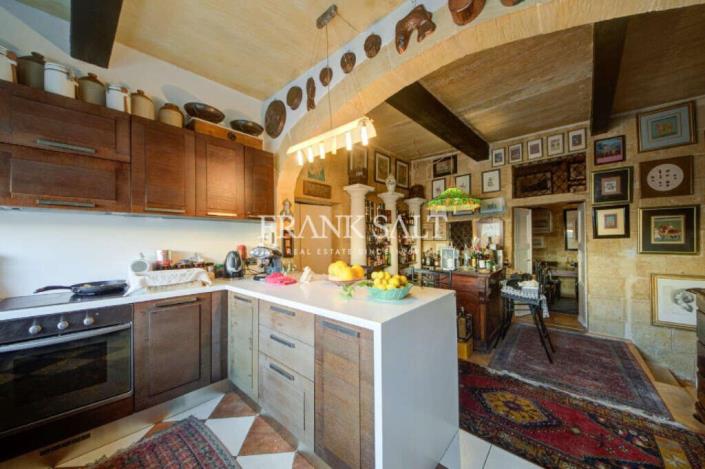 Image No.2-Maison de ville de 3 chambres à vendre à Mdina