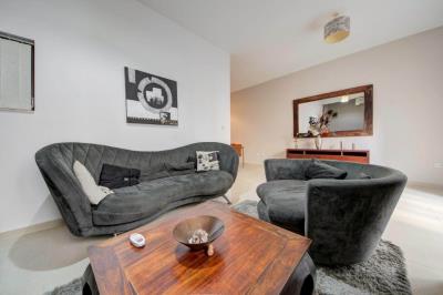 P_037561_037561-Sliema-Apartment-016
