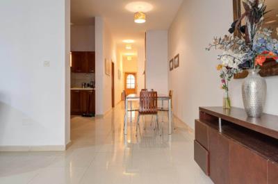 P_037561_037561-Sliema-Apartment-017
