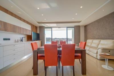 P_916619_916619-Sliema-Apartment-029