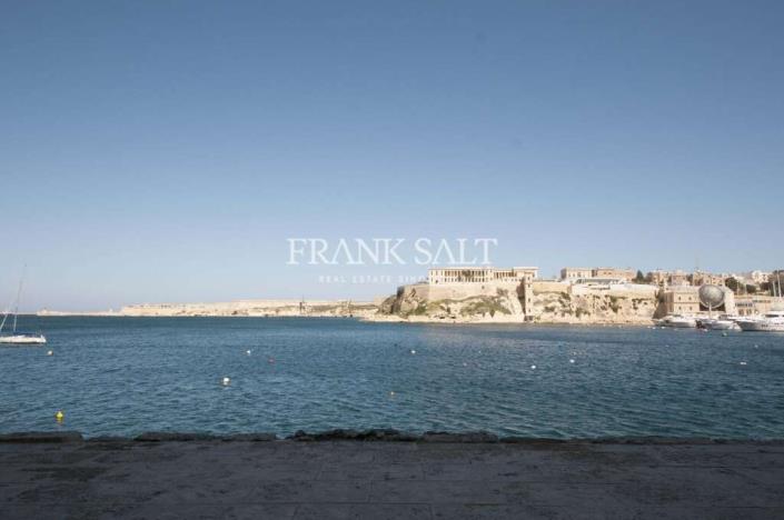 Image No.1-3 Bed Apartment for sale