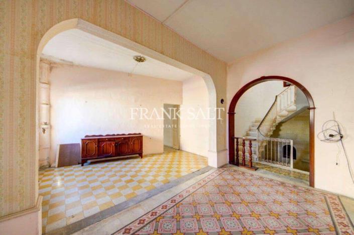 Image No.1-3 Bed Maisonette for sale