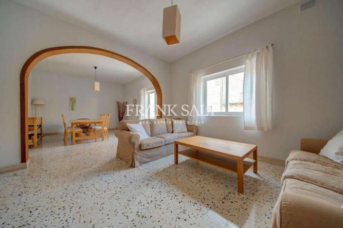 Image No.1-3 Bed Apartment for sale