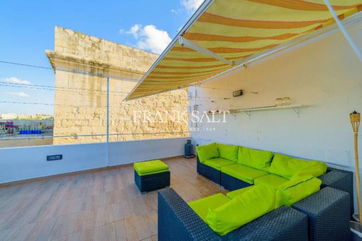 Image No.2-3 Bed Townhouse for sale