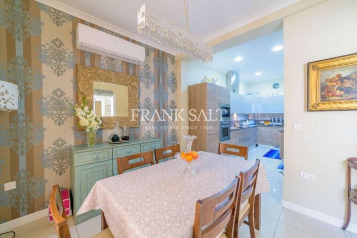 Image No.3-3 Bed Townhouse for sale