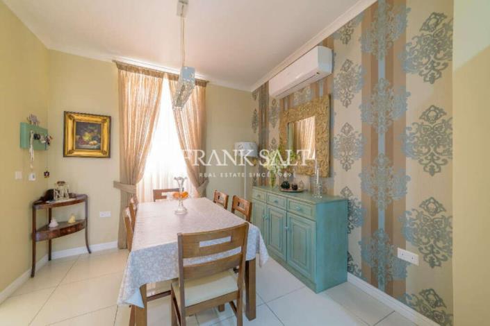 Image No.5-3 Bed Townhouse for sale