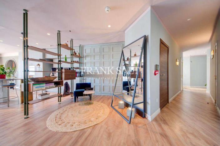 Image No.9-4 Bed Apartment for sale