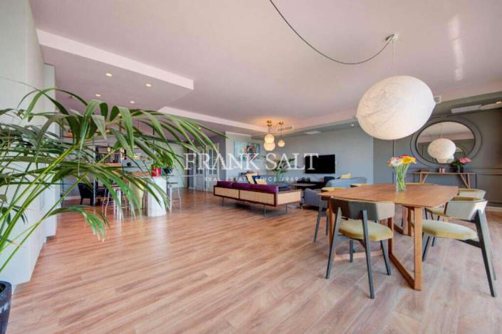 Image No.10-4 Bed Apartment for sale