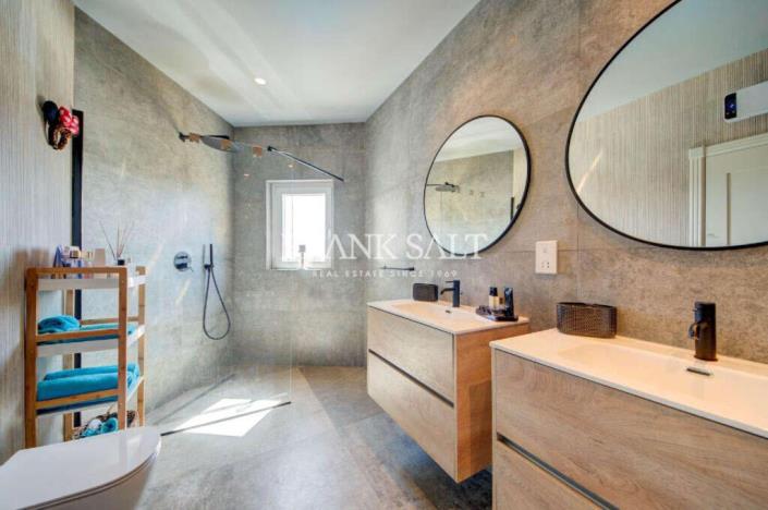 Image No.22-4 Bed Apartment for sale