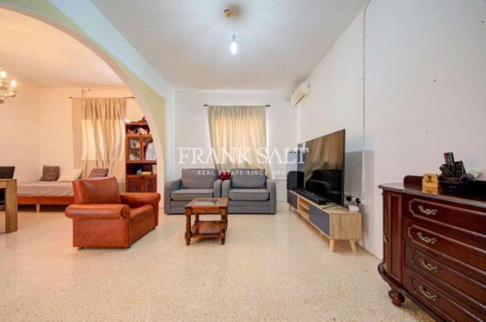 Image No.2-Maisonette de 3 chambres à vendre à Qormi