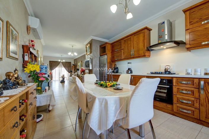 Image No.3-Propriété de 2 chambres à vendre à Zabbar