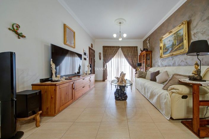 Image No.8-Propriété de 2 chambres à vendre à Zabbar