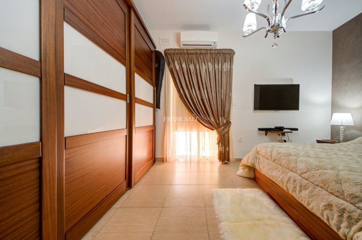 Image No.10-Propriété de 2 chambres à vendre à Zabbar
