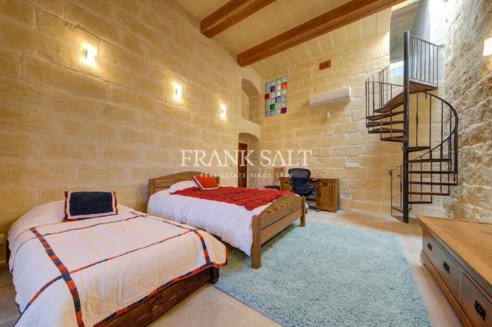 Image No.8-Ferme de 4 chambres à vendre à San Lawrenz