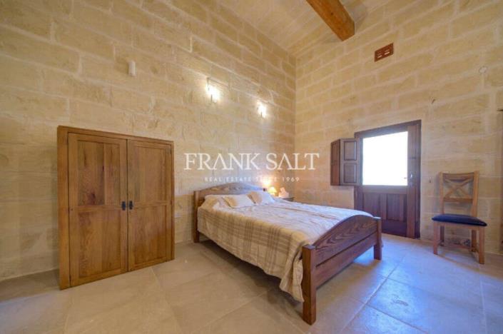 Image No.9-Ferme de 4 chambres à vendre à San Lawrenz