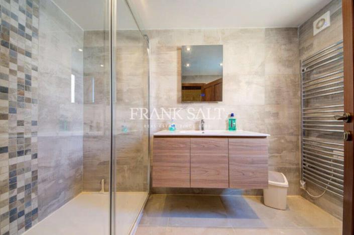 Image No.15-Ferme de 4 chambres à vendre à San Lawrenz