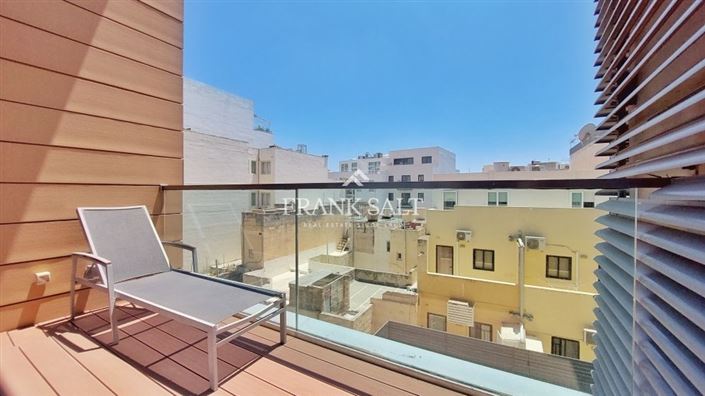 Image No.9-Appartement de 3 chambres à vendre à Portomaso