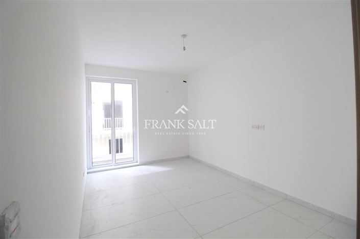 Image No.10-3 Bed Apartment for sale