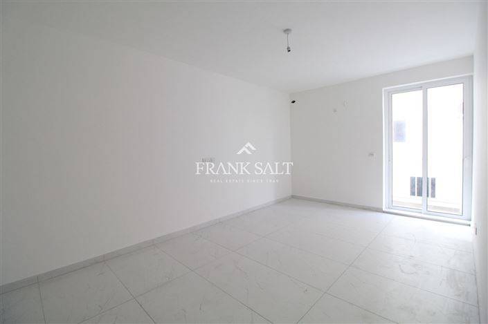 Image No.8-3 Bed Apartment for sale