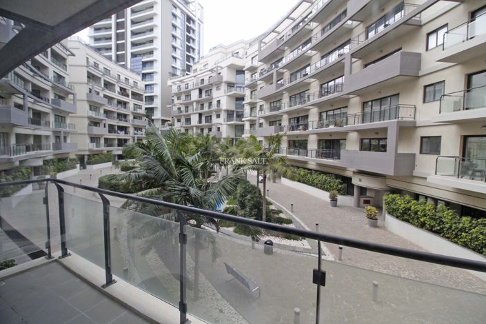 Image No.15-3 Bed Property for sale