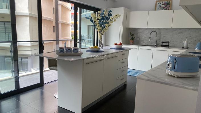 Image No.2-Propriété de 3 chambres à vendre à Malta