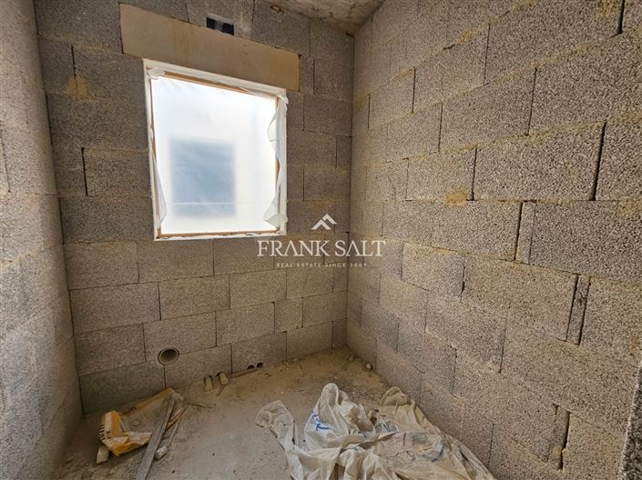 Image No.20-Appartement de 3 chambres à vendre à Xaghra