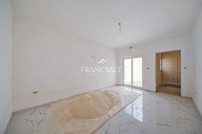 Image No.11-3 Bed Apartment for sale