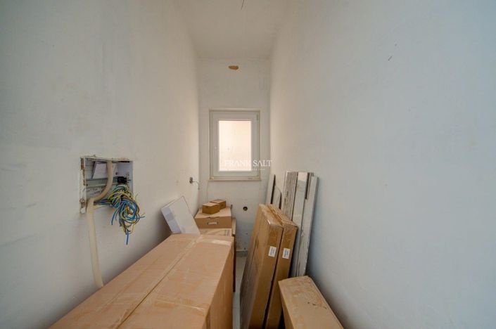 Image No.23-3 Bed Property for sale