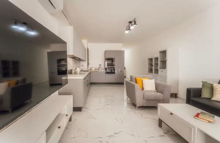 Image No.24-3 Bed Property for sale