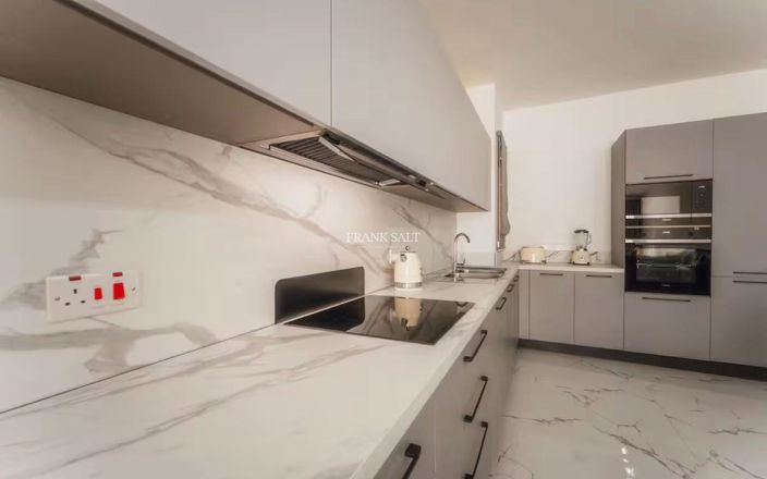 Image No.27-3 Bed Property for sale