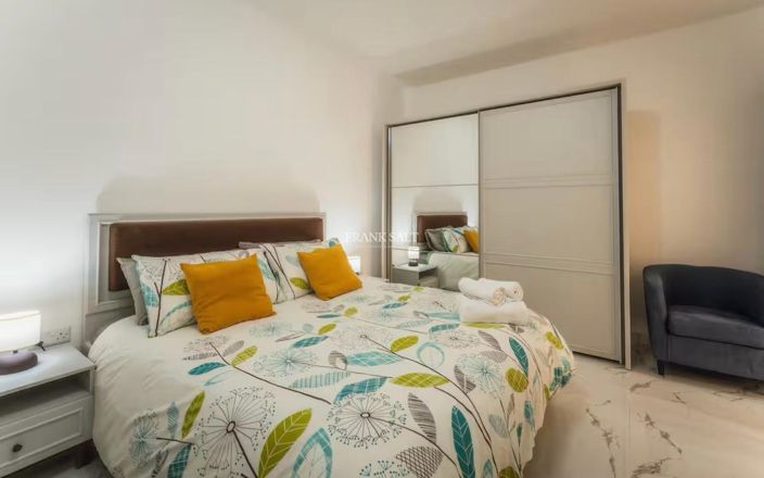 Image No.29-3 Bed Property for sale