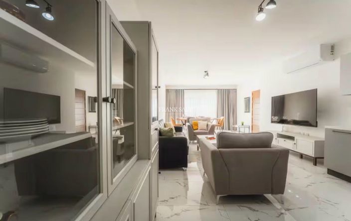 Image No.30-3 Bed Property for sale