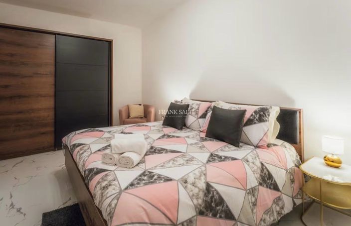 Image No.33-3 Bed Property for sale