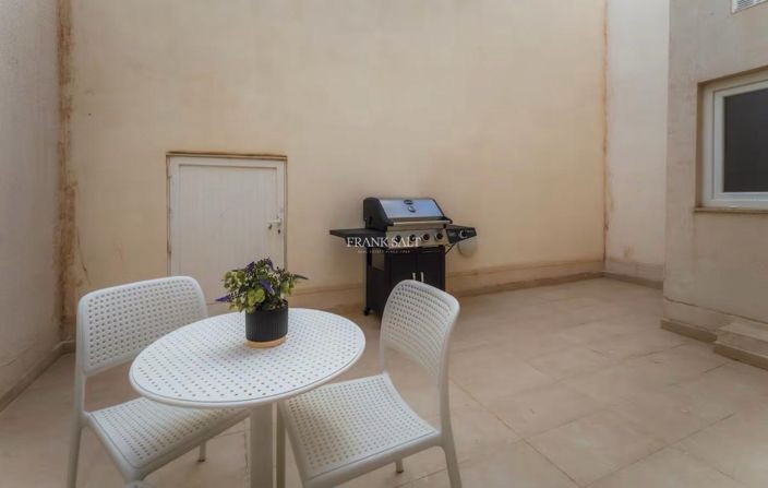 Image No.36-3 Bed Property for sale