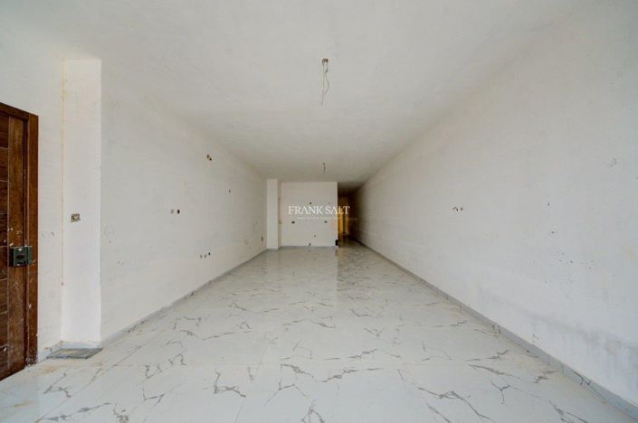 Image No.6-3 Bed Property for sale