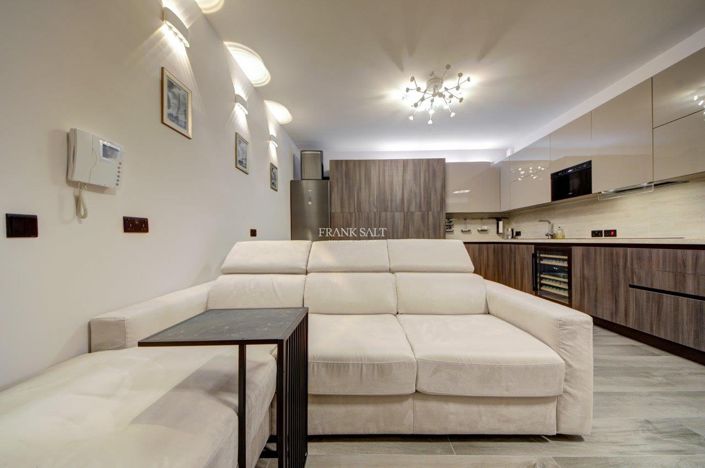 Image No.5-2 Bed Property for sale